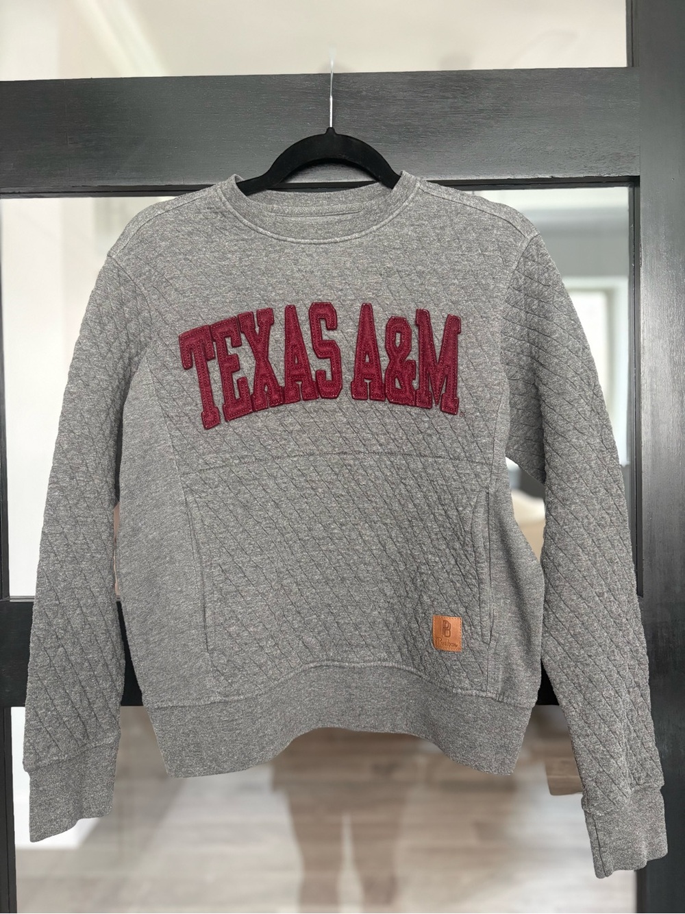 Pressbox Texas A&M Aggies Quilted Pullover Sweatshirt Gray Maroon Logo - Small